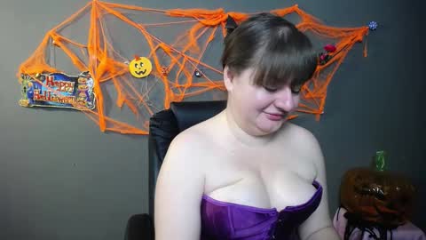 Snapshot of zannadreil chatting on 11.02.25 zannadreil online show from 11.02.25