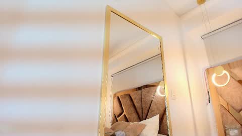 Zarah Andrews online show from 09.28.25