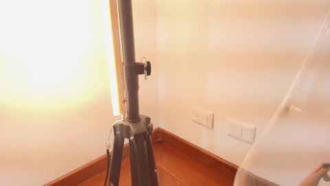 Zarah Andrews online show from 10.07.25