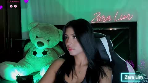 Zara Lim  online show from 09.15.25
