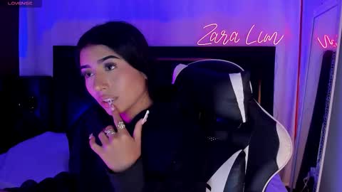 Zara Lim  online show from 11.16.25