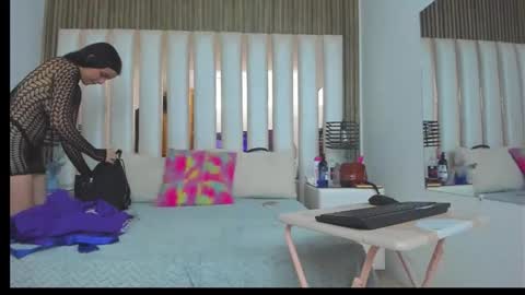 Snapshot of zaraycox chatting on 11.03.25 Zaraycox online show from 11.03.25