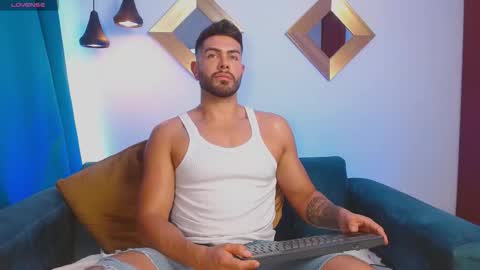 Snapshot of zarekfox chatting on 10.16.25 Zarek online show from 10.16.25