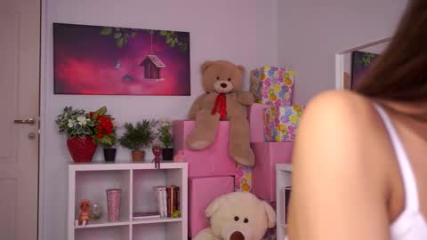 Snapshot of zariavera chatting on 11.02.25 zariavera online show from 11.02.25