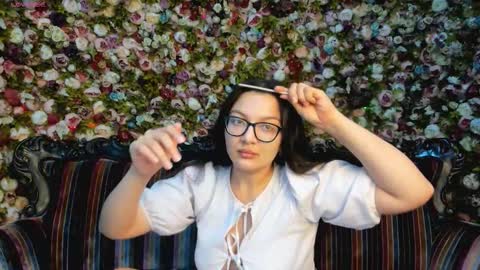 Zarifa online show from 10.15.25