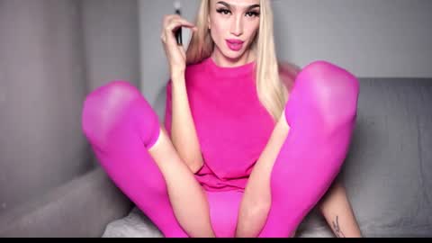 ZARINA online show from 12.08.24