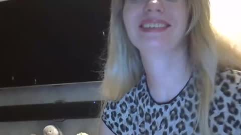 Zarina Swift online show from 11.29.25