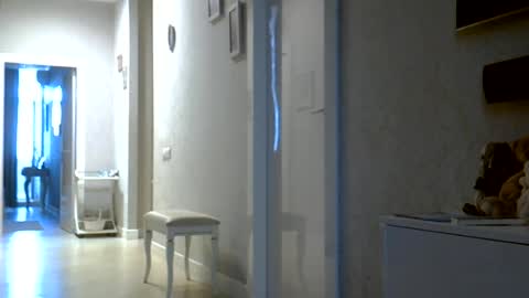 Zarina Swift online show from 06.20.26