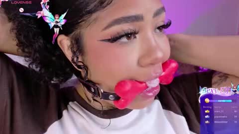 Snapshot of zaya_1 chatting on 02.25.26 zaya_1 online show from 02.25.26