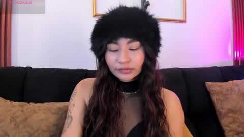 Snapshot of zayda_ chatting on 10.15.25 Zayda online show from 10.15.25