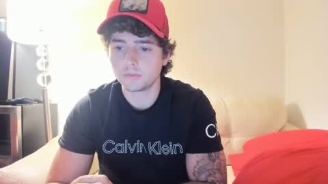 Snapshot of zaylanez chatting on 02.07.25 Zay lanez online show from 02.07.25