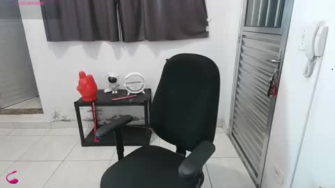 Zayra Pink online show from 02.04.26