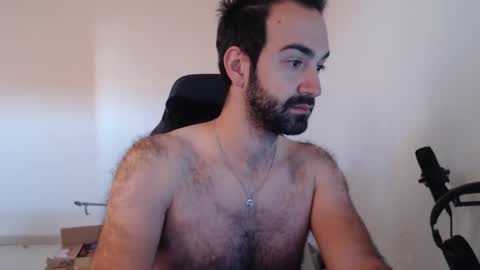 Snapshot of zazou3113 chatting on 12.04.24 Grizzly Bear online show from 12.04.24