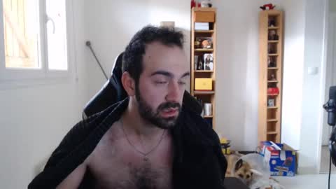 Snapshot of zazou3113 chatting on 01.09.25 Grizzly Bear online show from 01.09.25