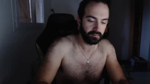 Snapshot of zazou3113 chatting on 01.29.25 Grizzly Bear online show from 01.29.25