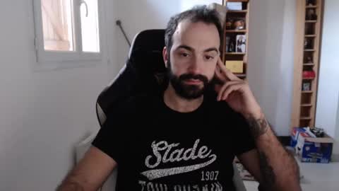 Snapshot of zazou3113 chatting on 01.31.25 Grizzly Bear online show from 01.31.25