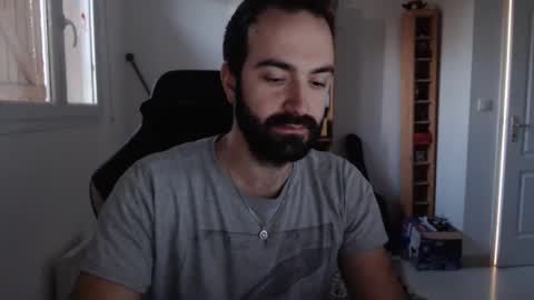 Snapshot of zazou3113 chatting on 02.02.25 Grizzly Bear online show from 02.02.25