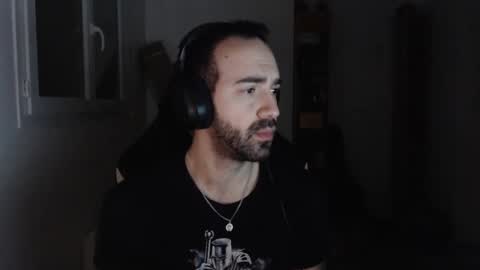 Snapshot of zazou3113 chatting on 02.20.25 Grizzly Bear online show from 02.20.25