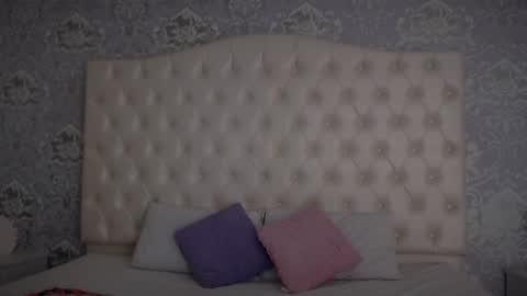 Snapshot of zean_lee chatting on 02.06.25 Karolyne online show from 02.06.25