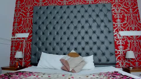 Snapshot of zean_lee chatting on 02.12.25 Karolyne online show from 02.12.25