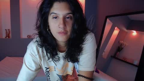 Snapshot of zean_lee chatting on 09.16.25 Karolyne online show from 09.16.25