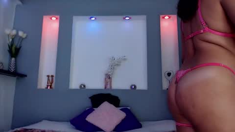 Snapshot of zean_lee chatting on 09.17.25 Karolyne online show from 09.17.25