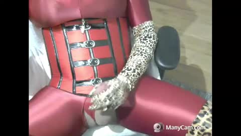 Snapshot of zeca3 chatting on 02.03.25 Ana online show from 02.03.25