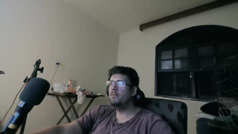 Snapshot of zehdolandia chatting on 04.30.26 pervboy online show from 04.30.26