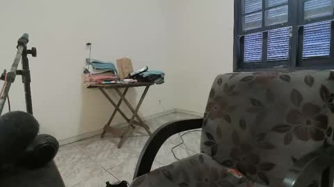 Snapshot of zehdolandia chatting on 05.06.26 pervboy online show from 05.06.26