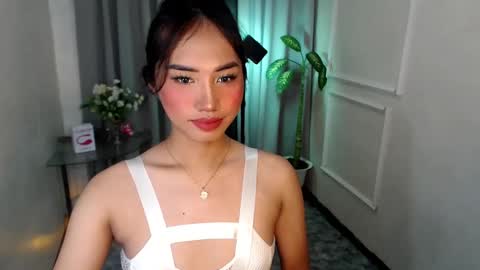 zelainalovetocum online show from 02.26.25