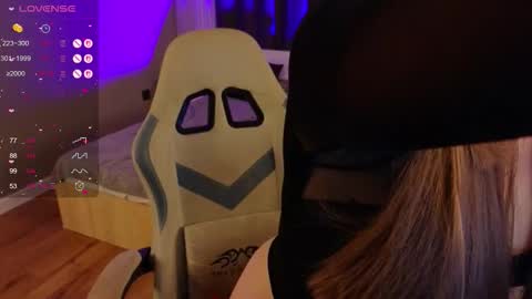 Snapshot of zelda_1 chatting on 10.12.25 Zelda online show from 10.12.25