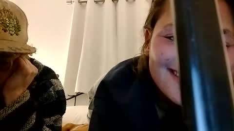KENDAL Kaylee online show from 02.11.25