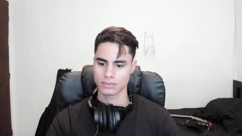 zenzhu online show from 12.18.25