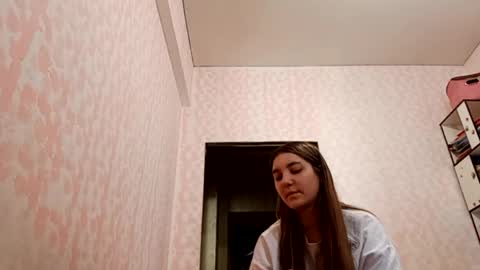 zeniabrossoit online show from 04.04.26