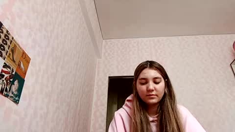 zeniabrossoit online show from 04.06.26