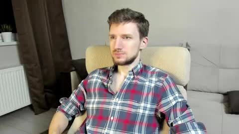 Snapshot of zepanl chatting on 10.20.25 Andrew online show from 10.20.25