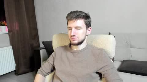 Snapshot of zepanl chatting on 10.25.25 Andrew online show from 10.25.25