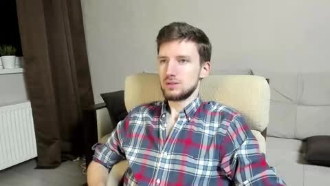 Snapshot of zepanl chatting on 10.29.25 Andrew online show from 10.29.25