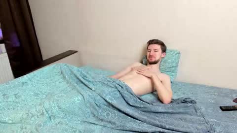 Snapshot of zepanl chatting on 11.04.25 Andrew online show from 11.04.25