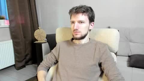 Snapshot of zepanl chatting on 11.15.25 Andrew online show from 11.15.25