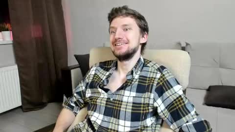 Snapshot of zepanl chatting on 05.17.26 Andrew online show from 05.17.26