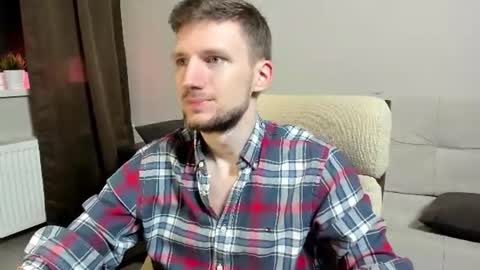 Snapshot of zepanl chatting on 07.28.26 Andrew online show from 07.28.26