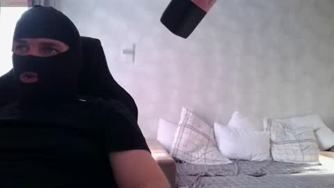 Snapshot of zeropolka18 chatting on 04.27.26 Ru Angel online show from 04.27.26