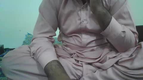 Snapshot of zes6363 chatting on 10.28.25 zes6363 online show from 10.28.25