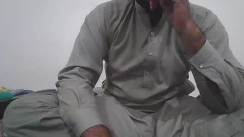 Snapshot of zes6363 chatting on 10.29.25 zes6363 online show from 10.29.25