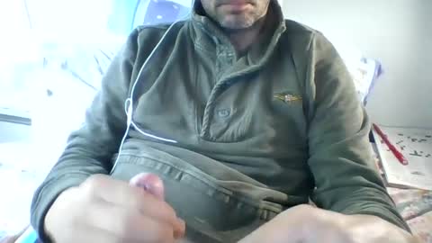 Snapshot of zeus00811 chatting on 03.08.25 zeus online show from 03.08.25