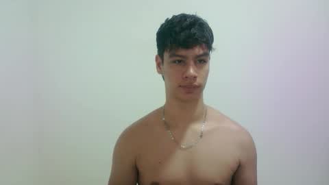 Snapshot of zeus_183 chatting on 10.18.25 zeus_183 online show from 10.18.25