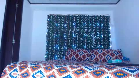 Snapshot of zhanaya_jhaen chatting on 10.17.25 zhannaya online show from 10.17.25