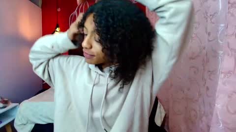 Zia Green online show from 02.23.25