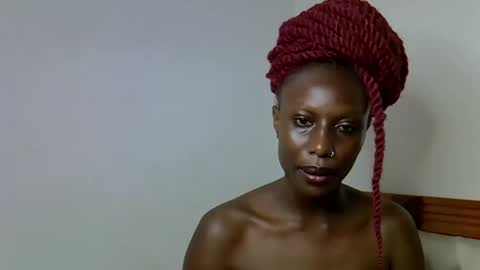 Snapshot of zia_vier chatting on 02.14.26 flavian online show from 02.14.26